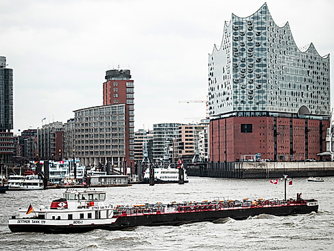 Rundgang: Hamburgs Kunst im öffentlichen Raum