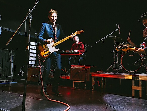 THE DREAM SYNDICATE - "presents MEDICINE SHOW in its entirety"