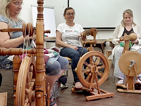 Handarbeit in Schulstube