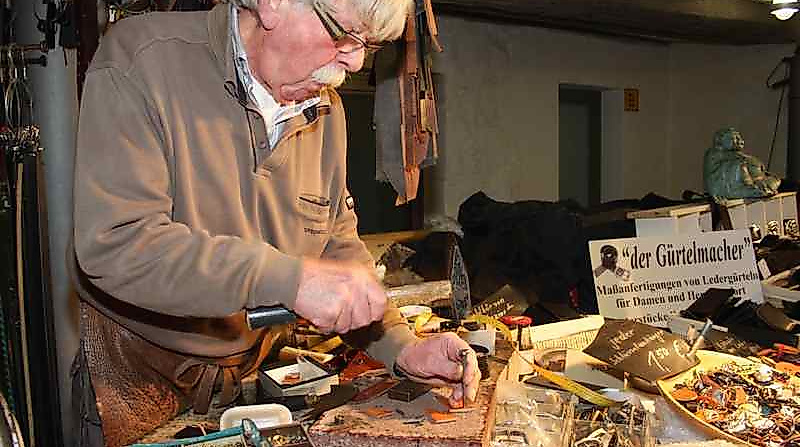 Handgemacht - Markt für Kunsthandwerk & Kurioses