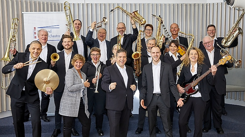8 O'Clock Big Band Summit - Swingin' the 30s & 40s