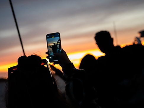 Wellenklang auf der Elbe x Frame - HALLOWEEN EDITION