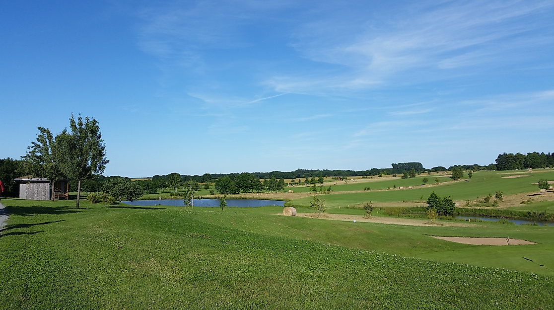 blick-von-bahn-9-zur-bahn-10_c-golf-club-curau-ev