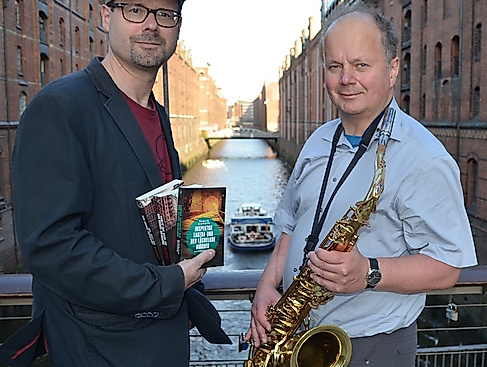 Henrik Siebold liest aus Inspektor Takeda und der lichte Schatten