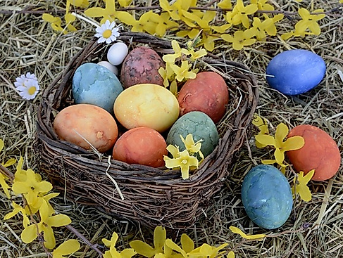 Osterfrühschoppen & Ostereiersuchen