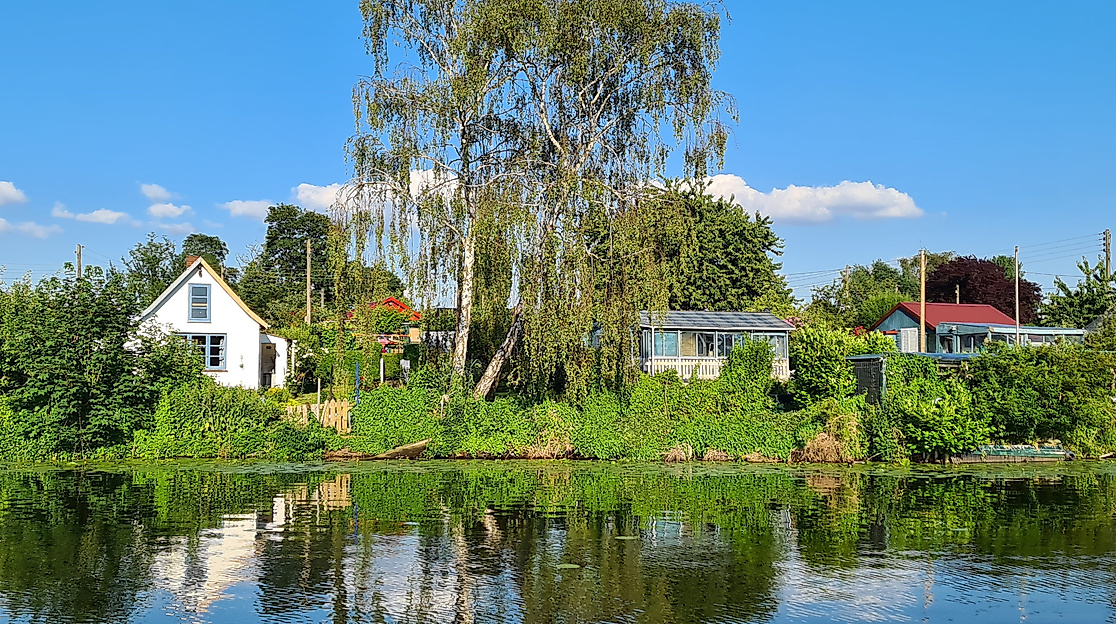 Idyllische Kleingärten entlang der Bille