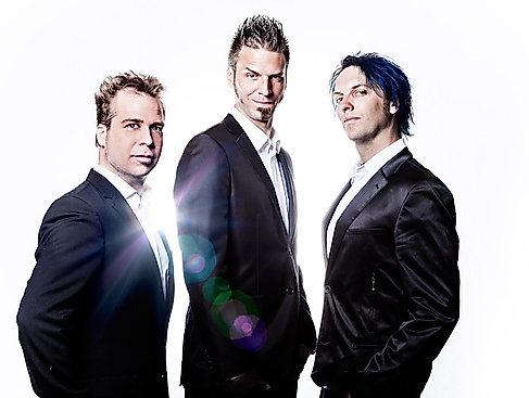 Tripod - "Trio" + "iPod" = TRiPOD