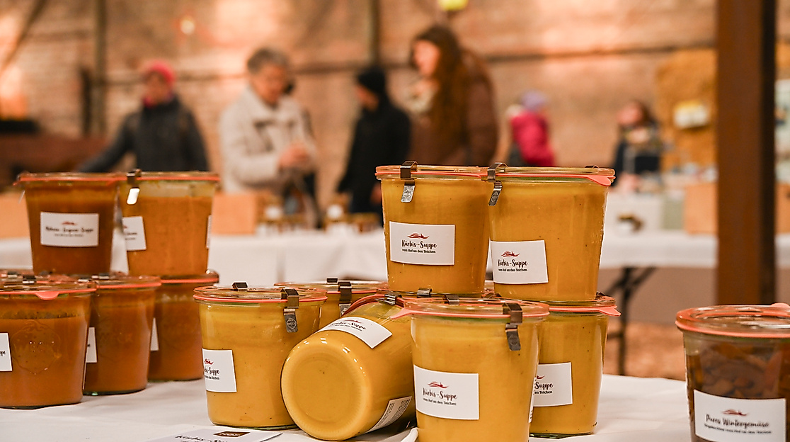 Hof-Markt mit Verkostung