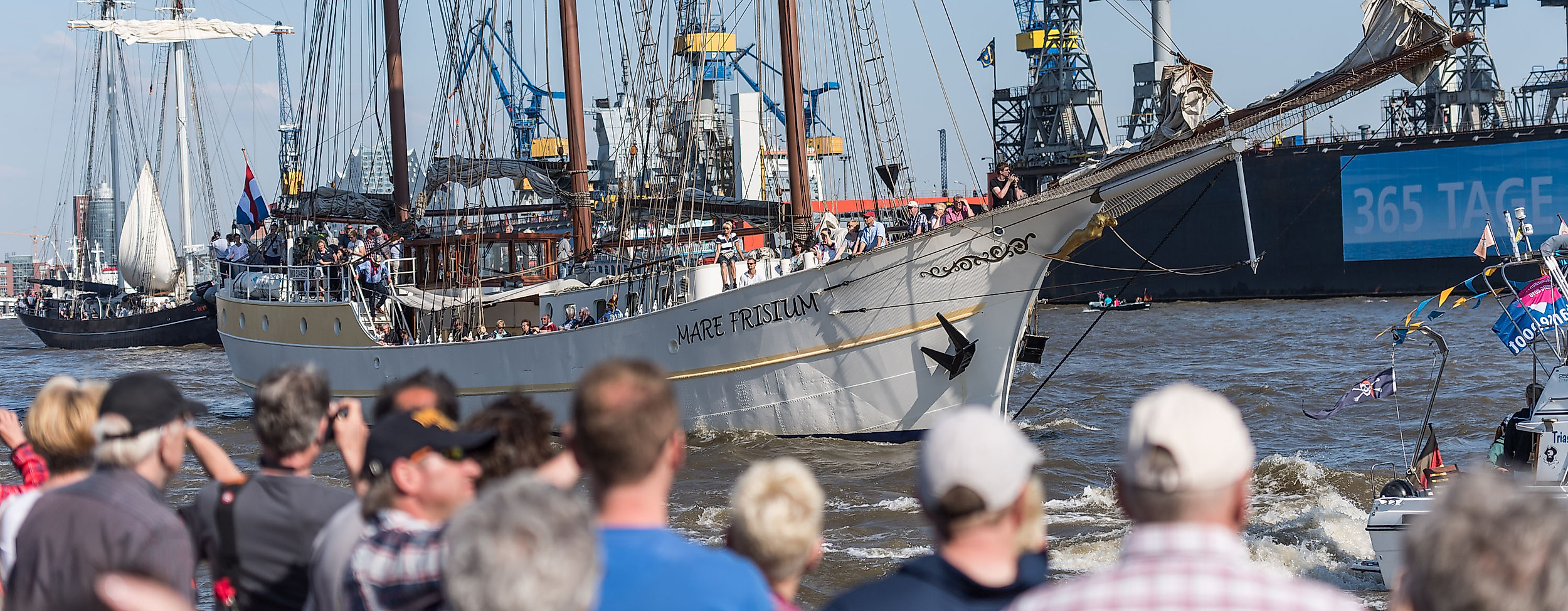 Große Auslaufparade