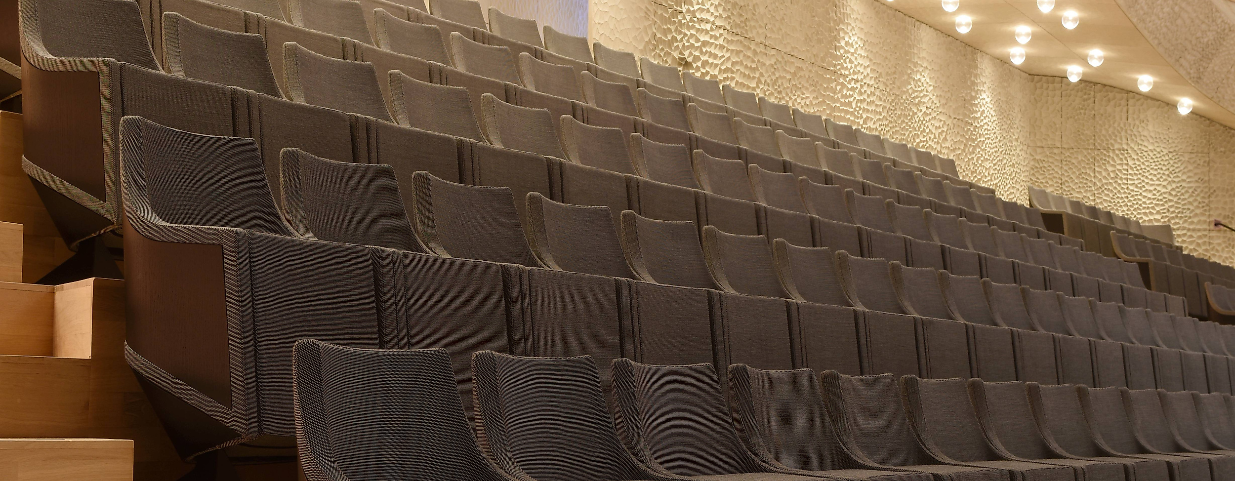 elbphilharmonie_grosser-saal_c-2016-michael-zapf-4