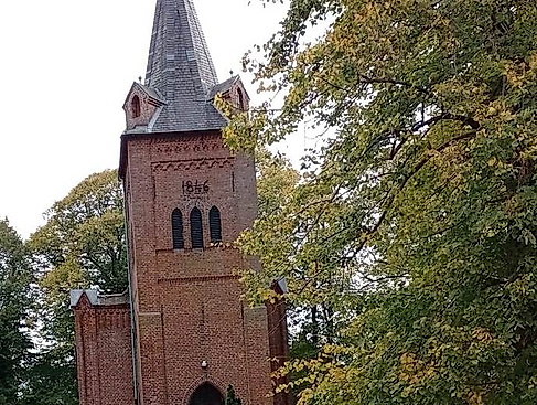 Zur Moorlosenkirche in Bremen