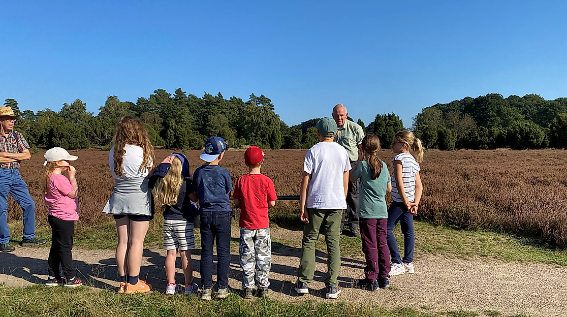 Abenteuer auf dem Heidschnuckenweg: Weltkindertag im Naturschutzgebiet