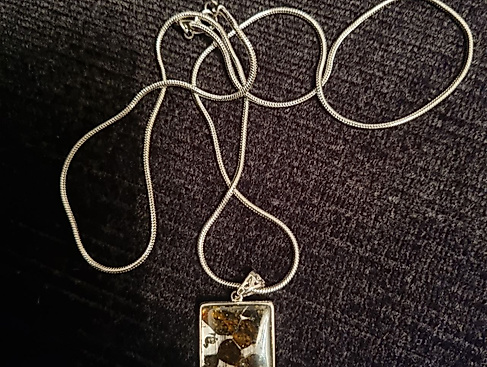 Meteoritenschmuck.