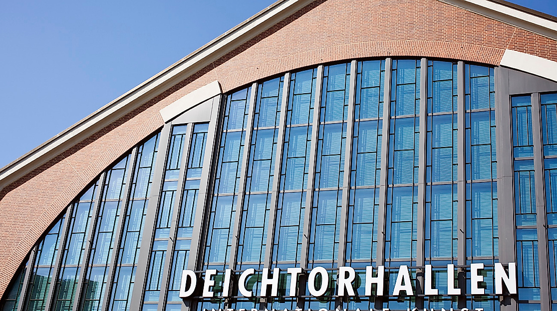 Außenansicht der Halle für aktuelle Kunst