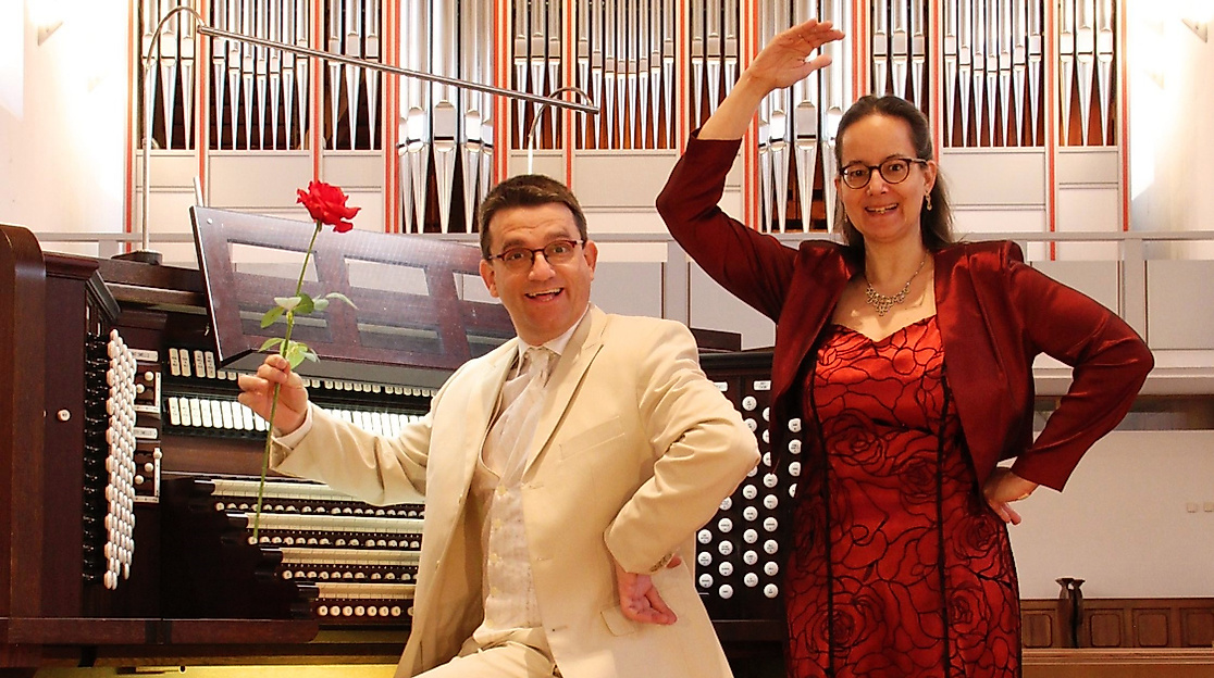 Orgel-Duo Lenz Die Orgel tanzt Foto Carsten Lenz Aussch quer