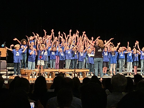Kinderchor der Pestalozzi-Grundschule