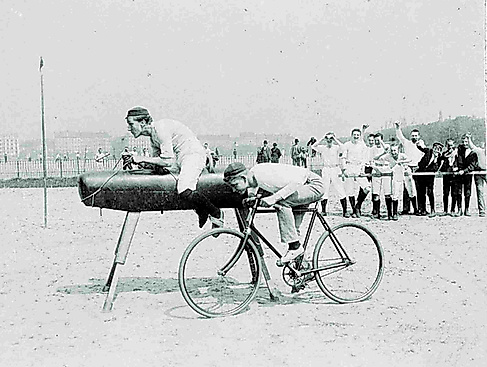 Sport und Vergnügen auf dem Heiligengeistfeld 1903