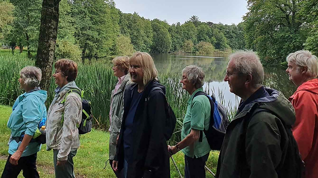 Wandergruppe in der Natur