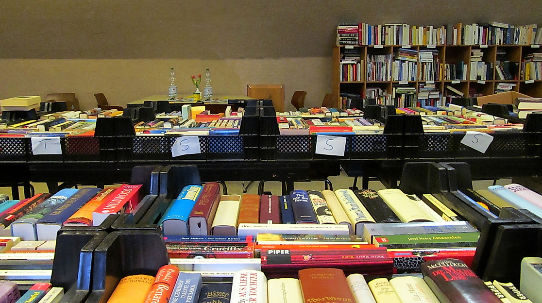 Büchermarkt im Gemeindehaus Basbeck