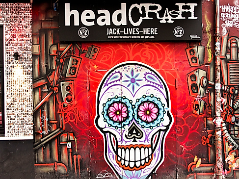 headcrush_front_c-2018_tschreiber