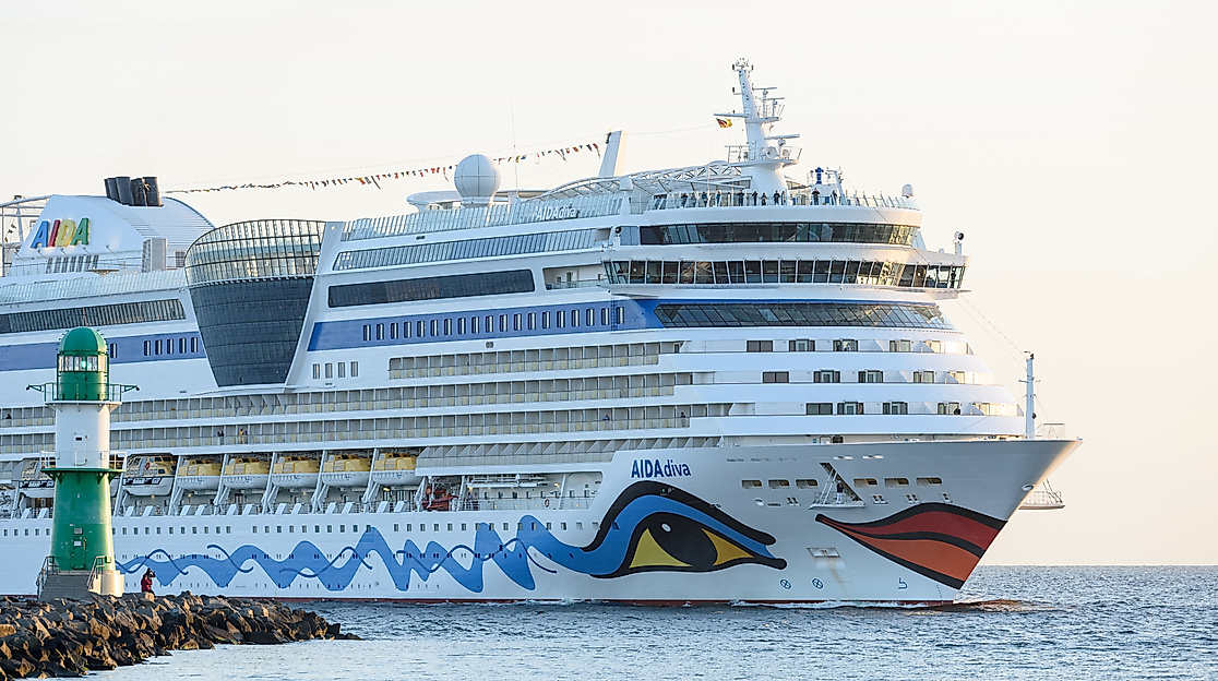 aidadiva_warnemuende_c-aida-cruises