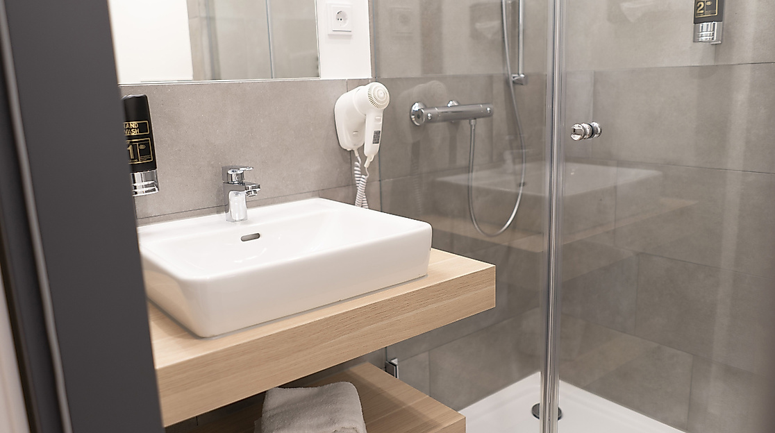 Signature Hotel Skarv Hamburg: Badbeispiel