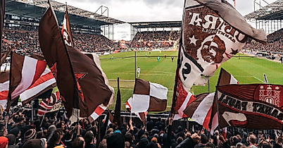 l-blick-von-der-suedtribuene-fc-st-pauli