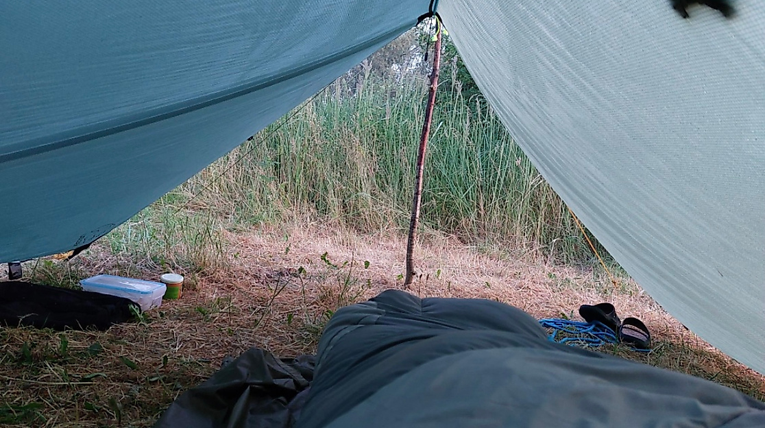 Blick aus dem Tarp