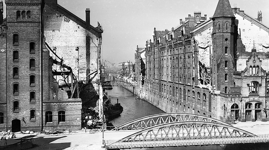 Ruinen der Blöcke L und D in der Speicherstadt Hamburg, Foto Archiv Speicherstadtmuseum
