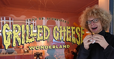 Grilled Cheese Wonderland Tourguide Malte - c - St Pauli Office