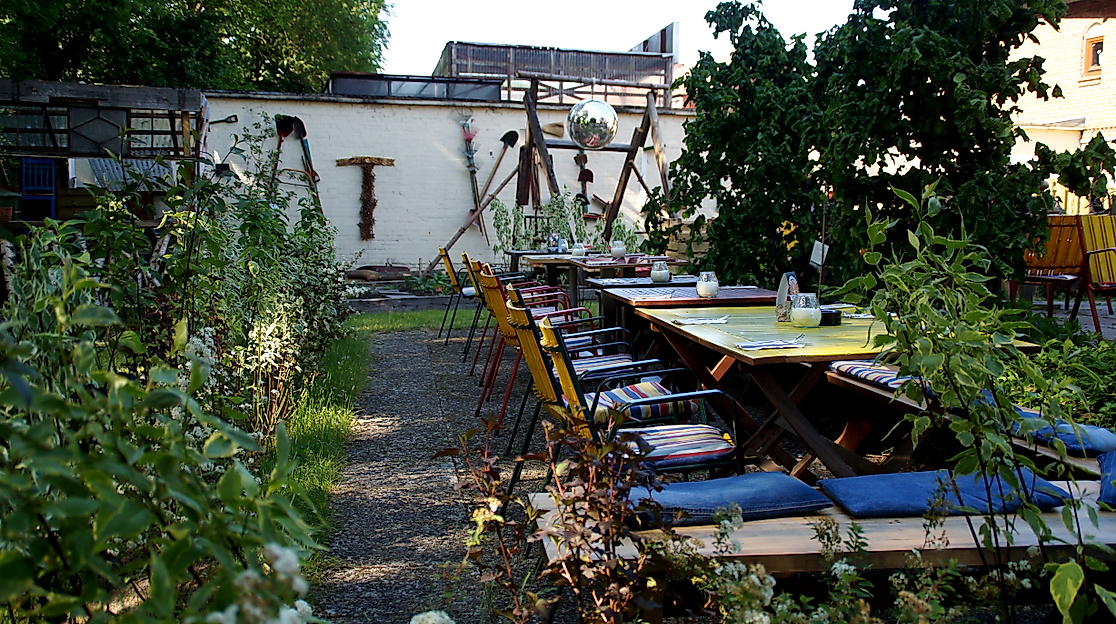 the-vegan-eagle_c-hannah-elser-2