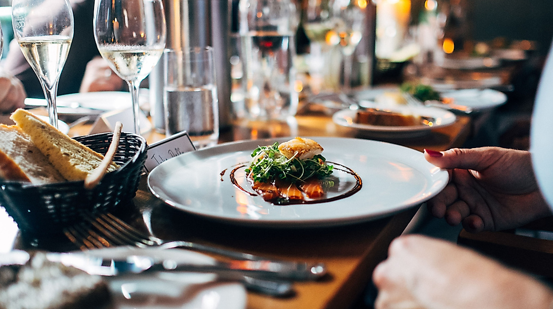 fish-dish_c_jay-wennington-unsplash