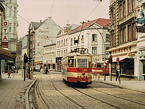 Ottenser Kreuz mit Straßenbahn (1960er-Jahre)
