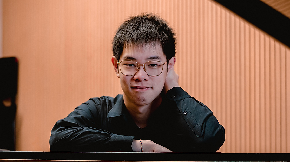 Von Licht und Schatten -   Soloabend mit Jia Yuan Chong