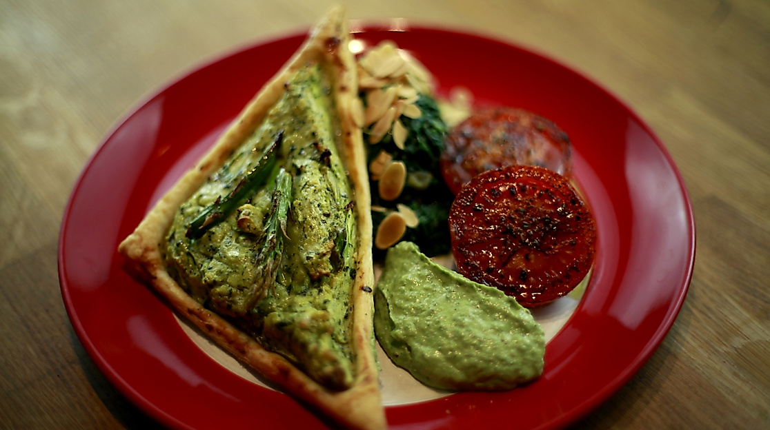 the-vegan-eagle_c-hannah-elser-8