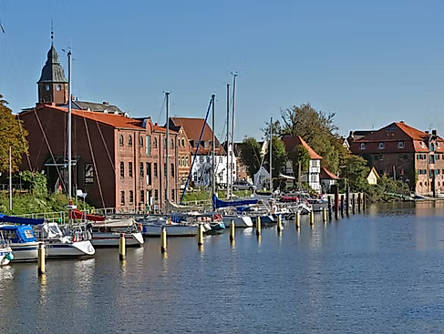 Glückstädter Binnenhafen