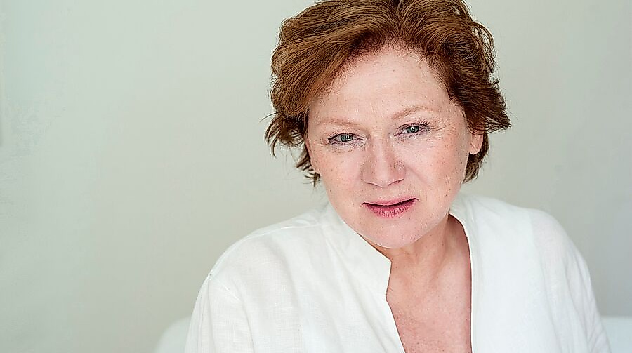 Theater! Theater!
                                - Maria Hartmann präsentiert Marie-Luise Scherer | Als Gast Imogen Kogge
