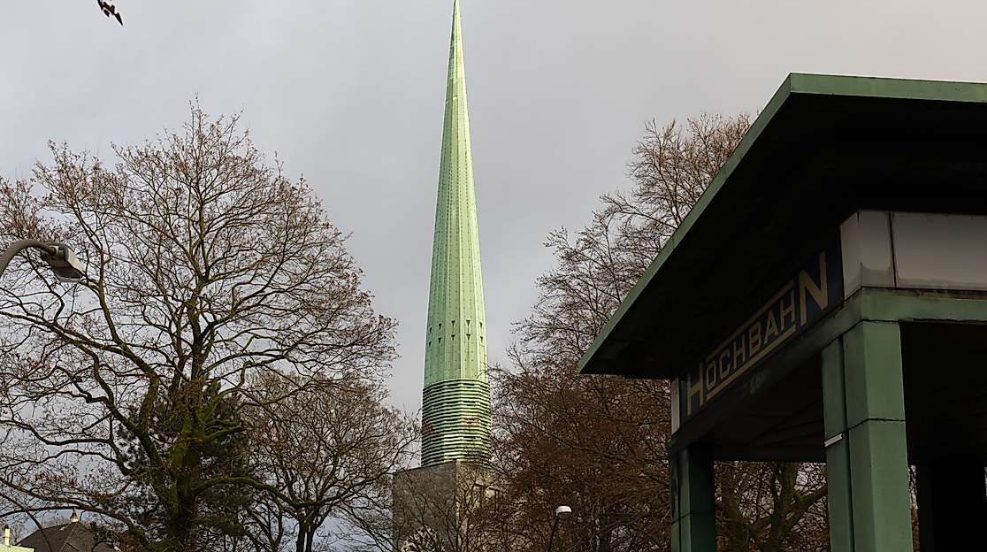 Hauptkirche St. Nikolai am Klosterstern