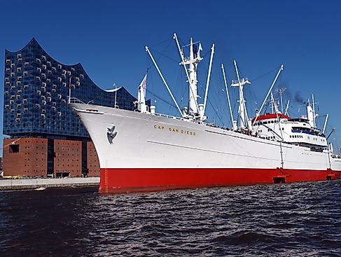 Bild 1_Cap San Diego_050516_N_01557