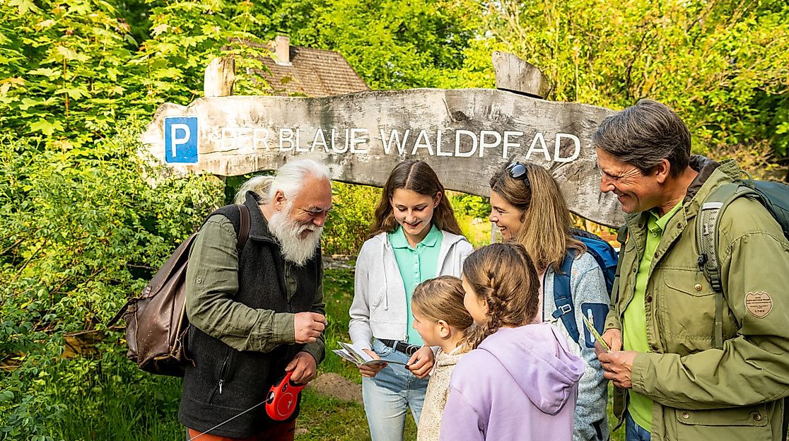 Heideregion Uelzen-2023-245-Wald Lintzel-Wanderung mit Volker Einhorn-HeideRegion Uelzen e. V., Dominik Ketz