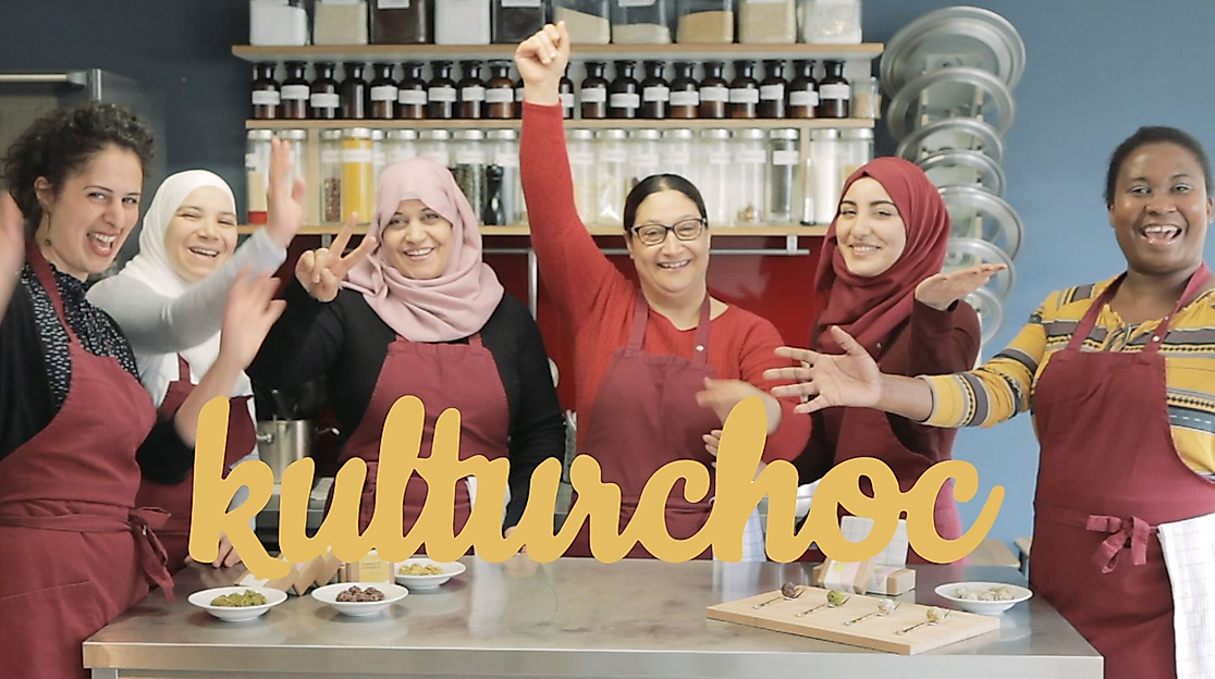 kulturchoc-poi-kulturchoc-teamfoto-mit-schriftzug-fotocredit_dominik-lemke-web-2500x1500