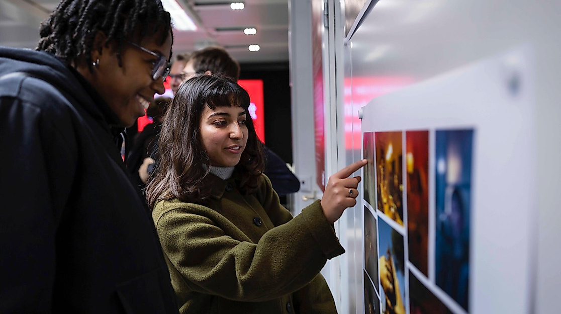 20251108_CZY_BildBotschaft_070-2048x1365