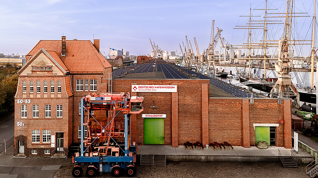 Deutsches_Hafenmuseum_im-Aufbau-Standort-Schuppen-50-A-2024--SHMH-Foto-Jerome-Gerull-01-web_ (1)