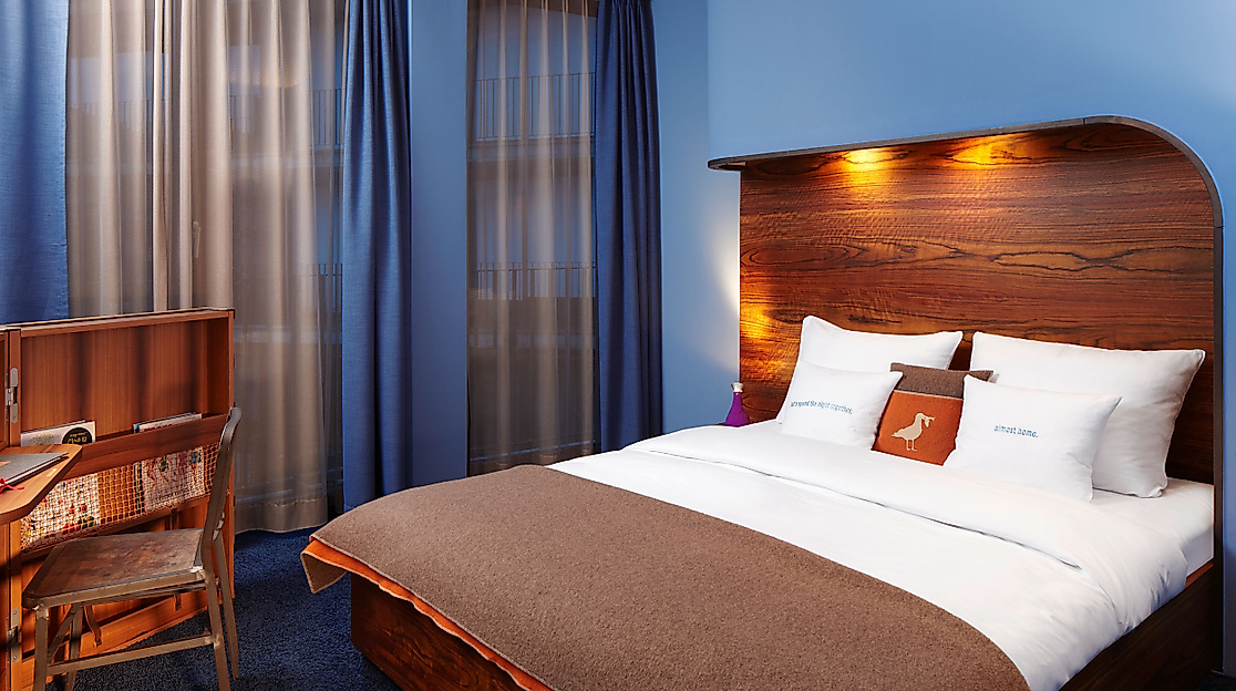 25hours Hotel HafenCity: Doppelzimmer