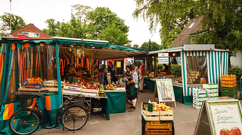 Wochenmarkt in der Grelckstraße