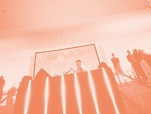 Club Zone #1: Schall und Rau(s)ch