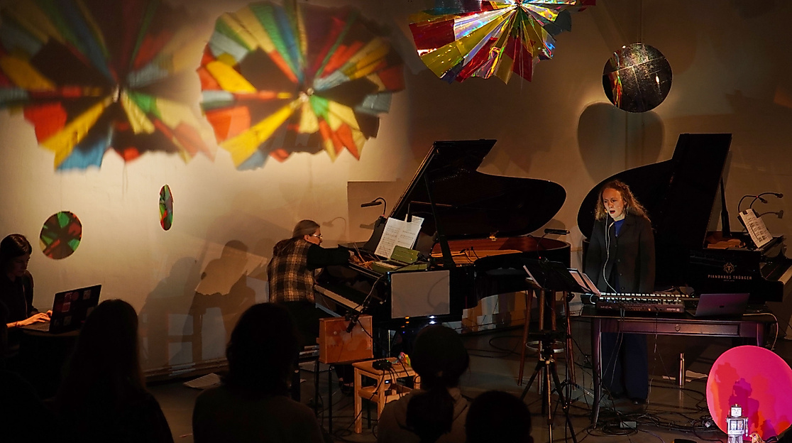 poi-tonali-ensemble-kiosk-(c)tonali-saal-ggmbh-web--2500x1500