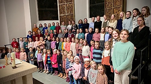 Christvesper 1 mit Weihnachtsspiel