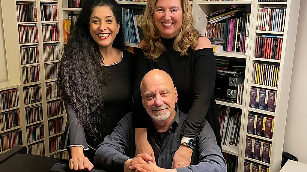 Miriam, Jale, Thommy-FF04682E-FA35-47F3-8798-499B7F612617_1_105_c