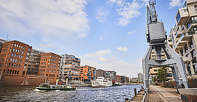 hafencity_sandtorhafen_c-2018-thisisjulia-photography-5